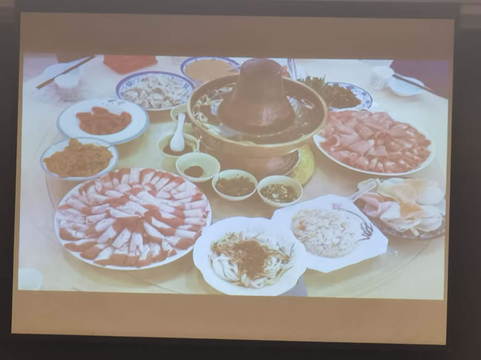 綿陽中旅行假日旅行社舉行胡楊林、南疆專列推薦會